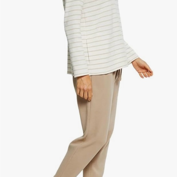 Striped Beige and Cream Waffle Weave Jogging Set - Picture 2 of 9